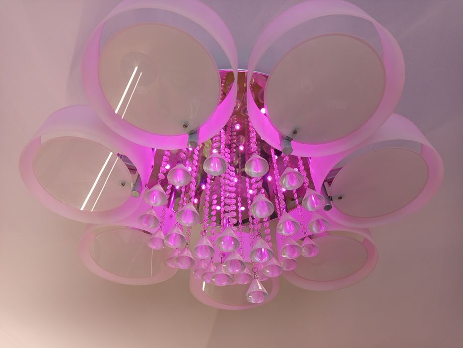 Lampa wisząca LED z kryształkami