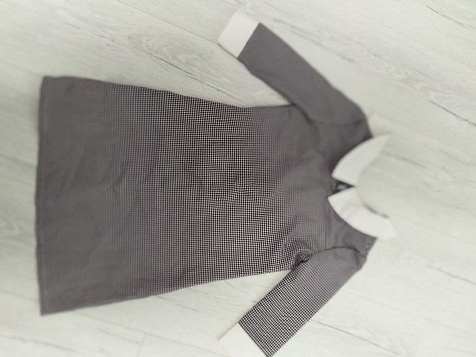 Продам плаття для