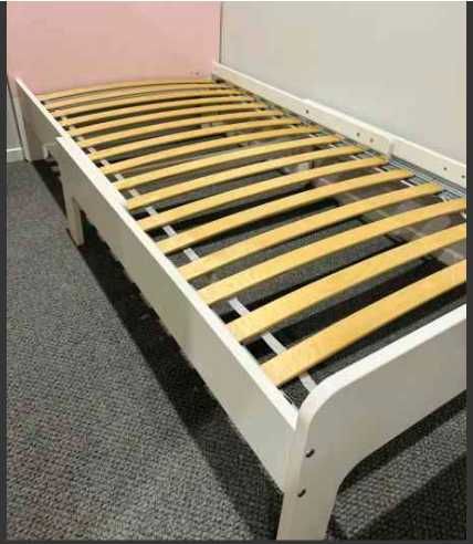 cama EXTENSIVEL do Ikea SLAKT + cabeceira ROSA
