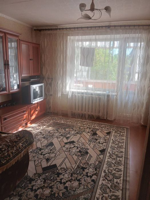 Продам 2-х кімнатну квартиру ЦЕНТР