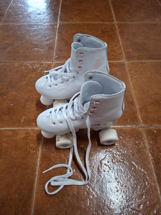 Patins 4 rodas bom estado