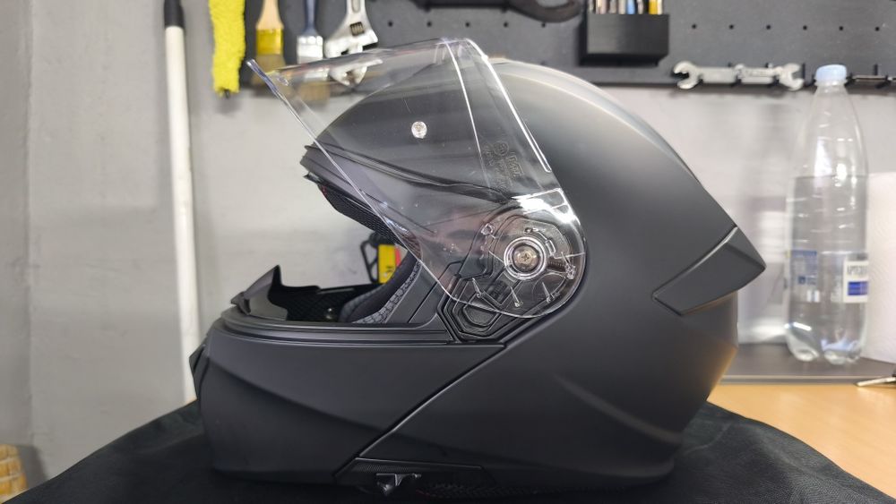 Мото шолом  MT Genesis SV Pure A1