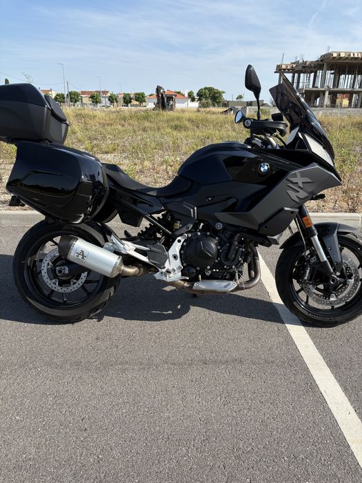 BMW F900XR Triple Black
