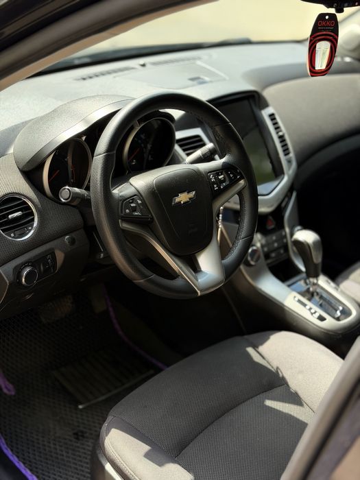 Chevrolet Cruze 2012 автомат