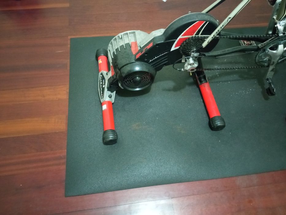 Rolo de bicicleta (elite Turbo Muin Smart B+)