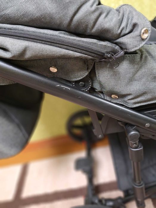 Продам коляску Adamex  Porto light 2в 1