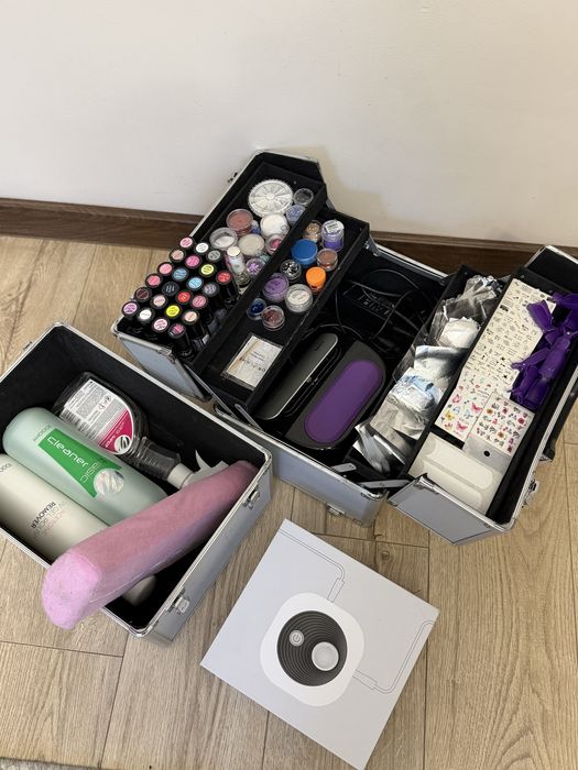 Sprzedam zestaw do manicure hybrydowego