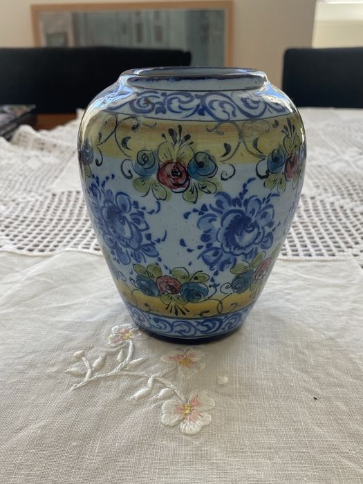 Beautiful Alcobaça ceramic jug