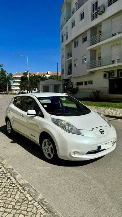 NISSAN Leaf Elétrico
