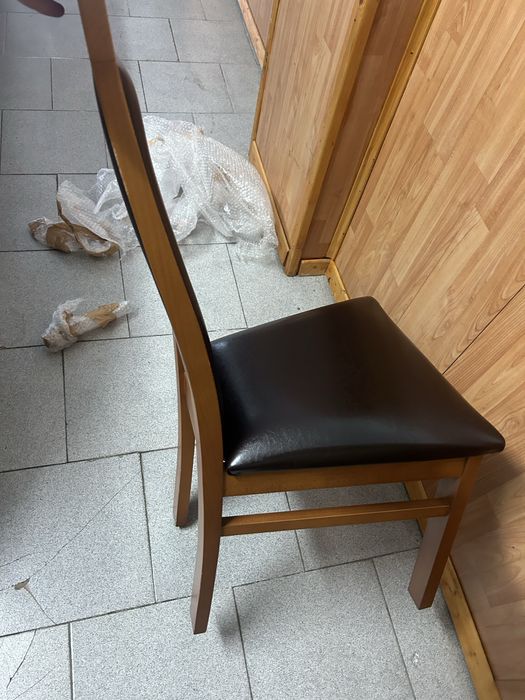 Conjunto 6 cadeiras de jantar, todas em otimo estado.
