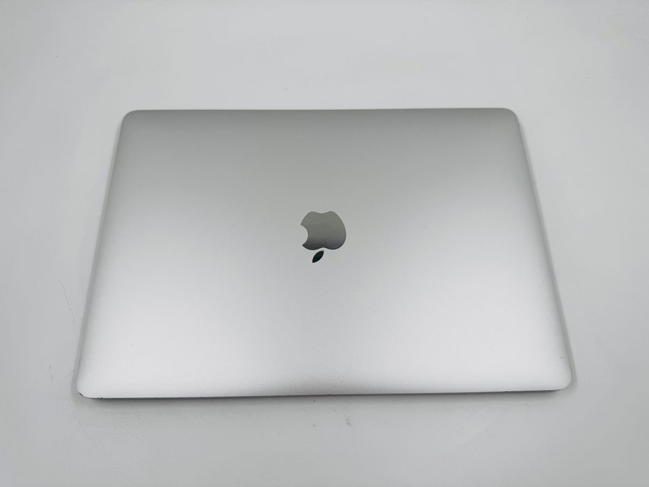 Apple Macbook Pro 13 2020 M1 8GB RAM 256GB SSD Silver IL6818