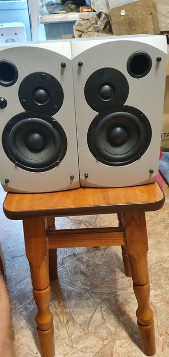 Продам Колонки Sven BF-11 в хорошем состоянии.