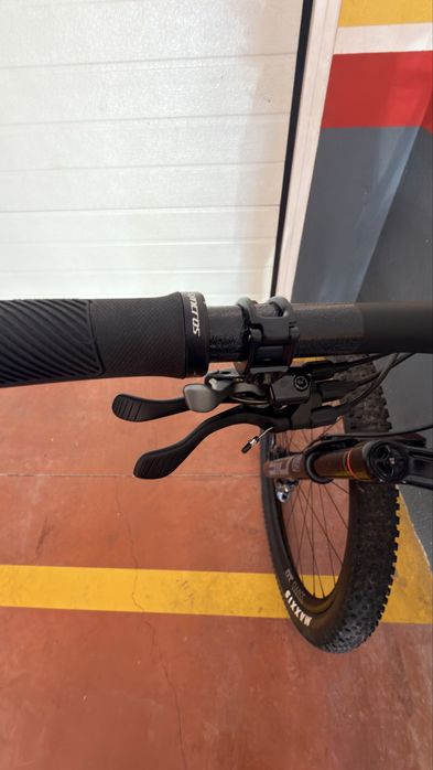 Scott Sparc RC Team Issue 2025 GX/roda carbon