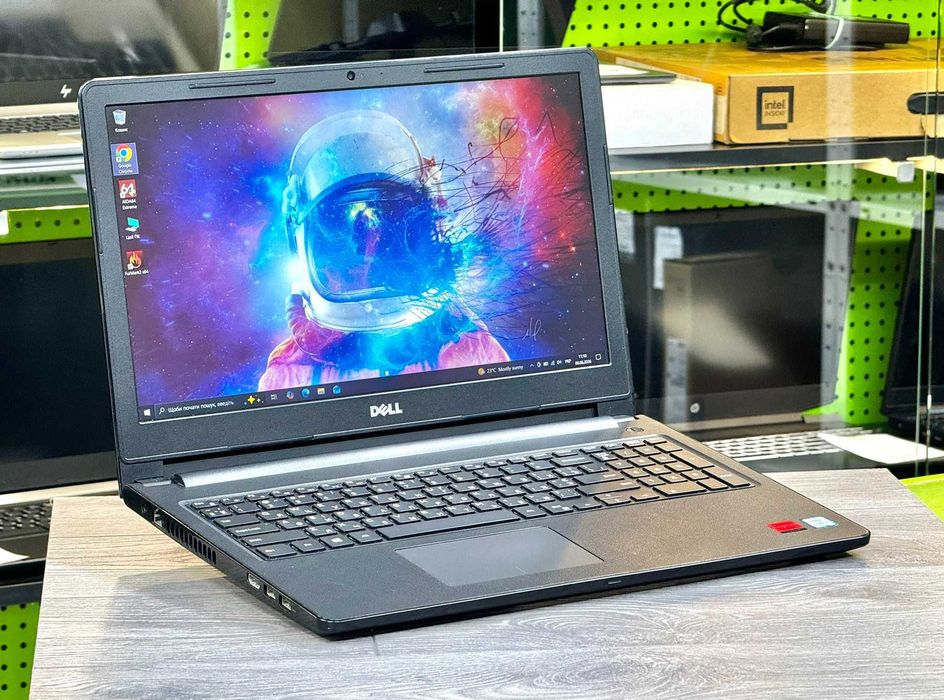 Комп'ютерний МАГАЗИН / Ноутбук DELL Inspiron 3576 / Core i5-8250u / Radeon 520 2Gb