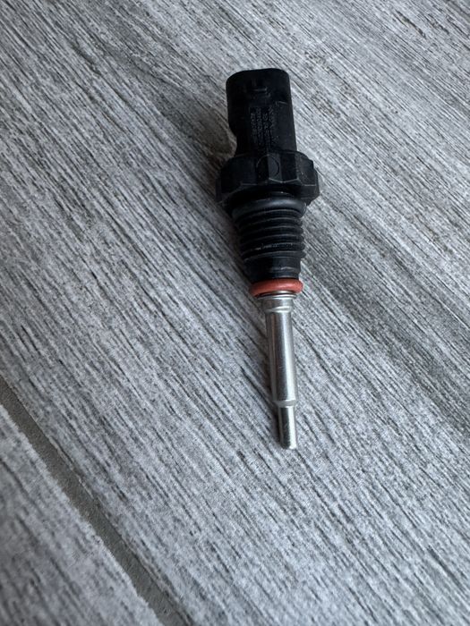 Датчик температури на впуску bmw G