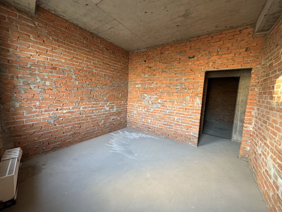 Без% ЖК Патріарх Холл 96м Паньківська Назарівська Саксаганського Центр