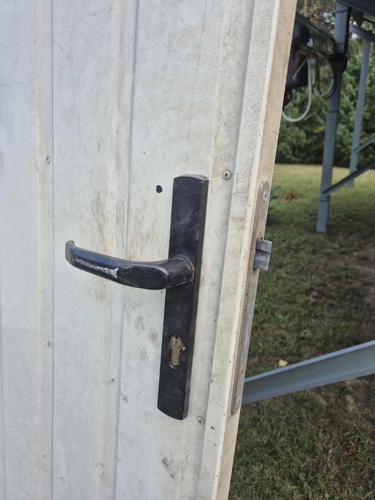 Drzwi stalowe ocieplane 100