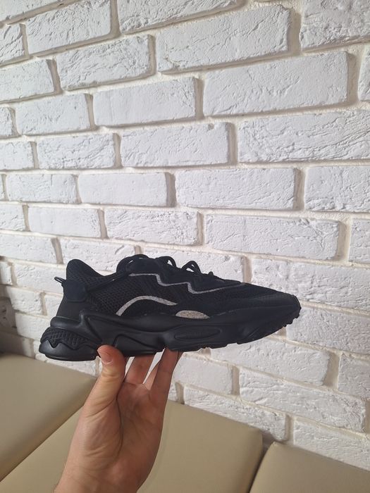 Adidas Ozweego J