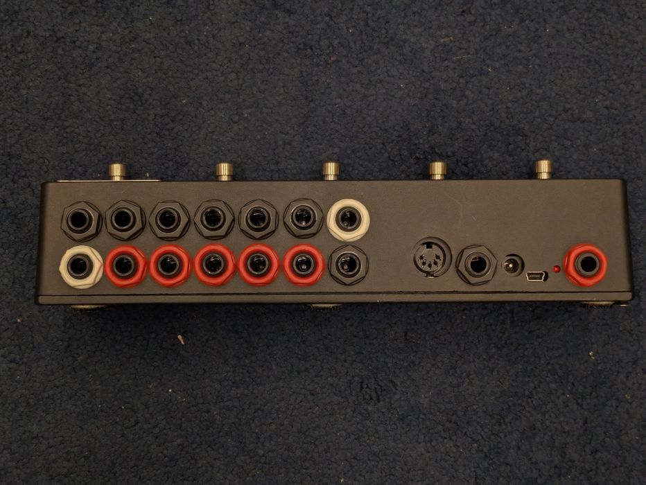 Disaster Area Designs DPC-5 Gen3 — Programmable Audio & Midi Switcher