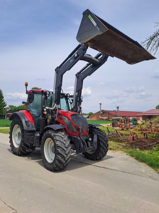 Ciągnik Rolniczy Valtra N154