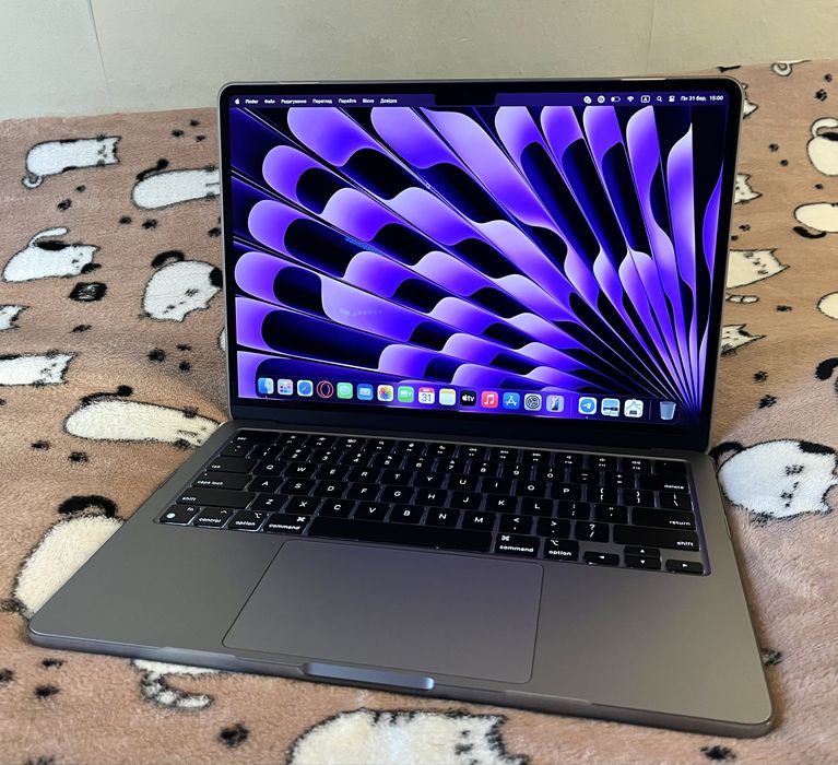MacBook Air M3, 13.6” 2024р. Space gray, 256 gb. Стан ідеальний