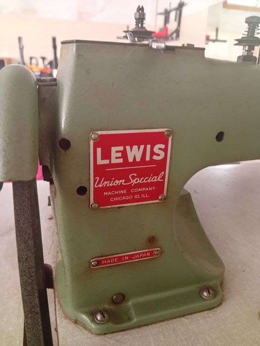 Máquina de Costura Industrial (Bainha Invisível) - Lewis Union Special 150-3