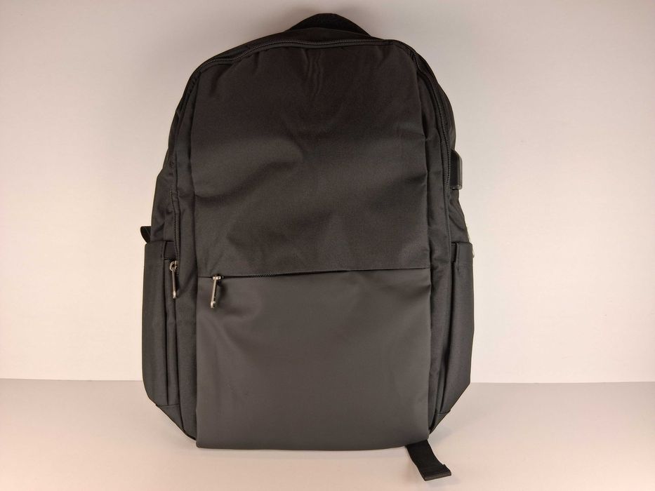 E212 Plecak Laptop Czarny USB Duża Pojemność