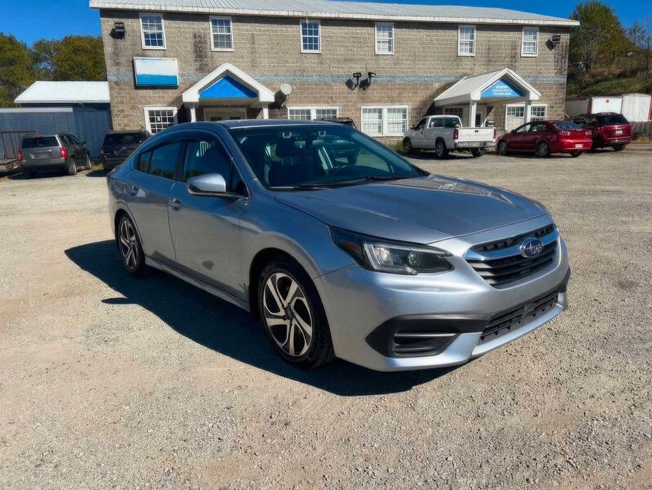 Subaru Legacy Limited      2020