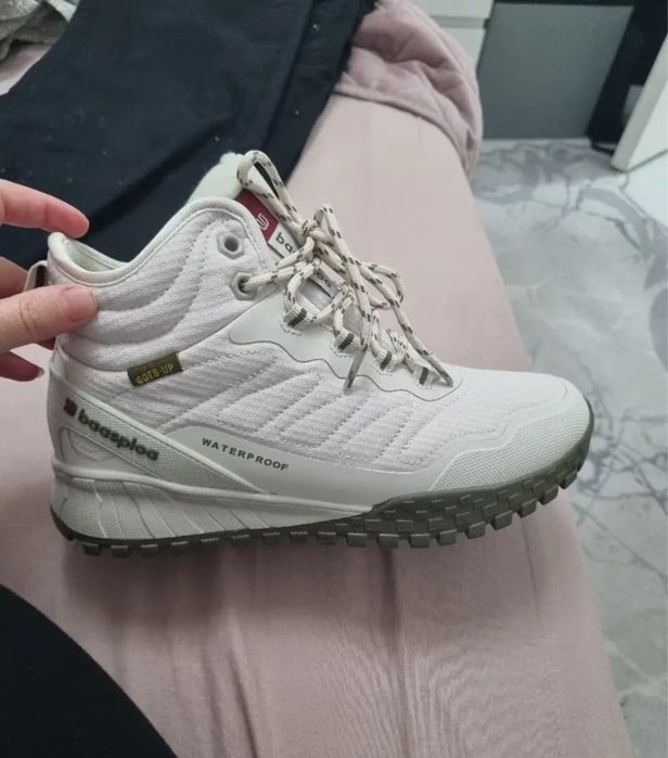 Жіночі кросівки з плюшевою підкладкою та водонепроникністю - Зимові 37