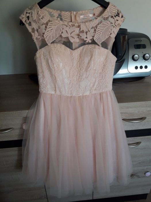 Sukienka koronkowa S