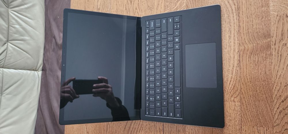 Surface ремонт , та запчастини.