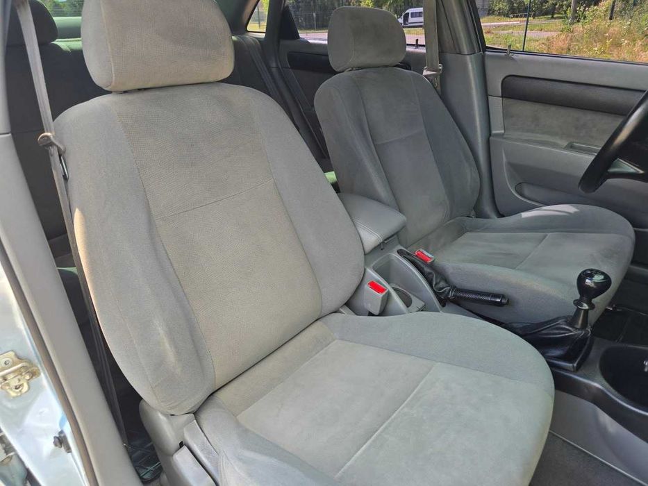 Продам  Chevrolet Lacetti 2012. Можна в розстрочку, під викуп.