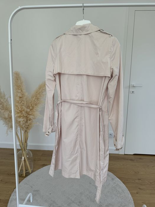 Płaszcz Top Secret 36 damski trencz pudrowy róż z paskiem