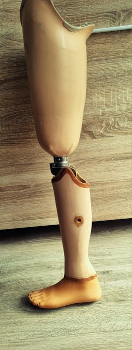 Proteza nogi lewej