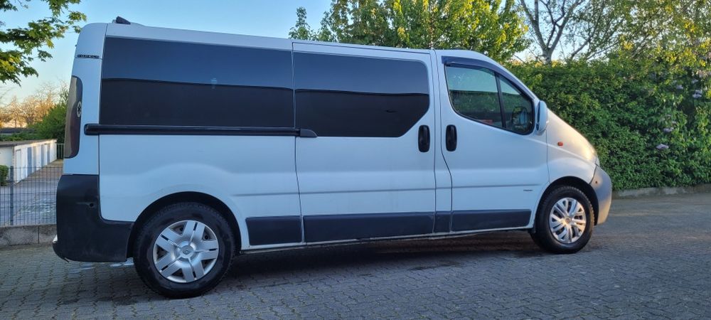 Opel Vivaro Довга база+ кондиціонер