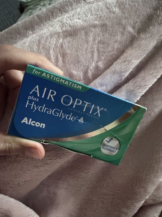 Контактні лінзи астигматичні Air Optix plus HydraGlyde for Astigmatism
