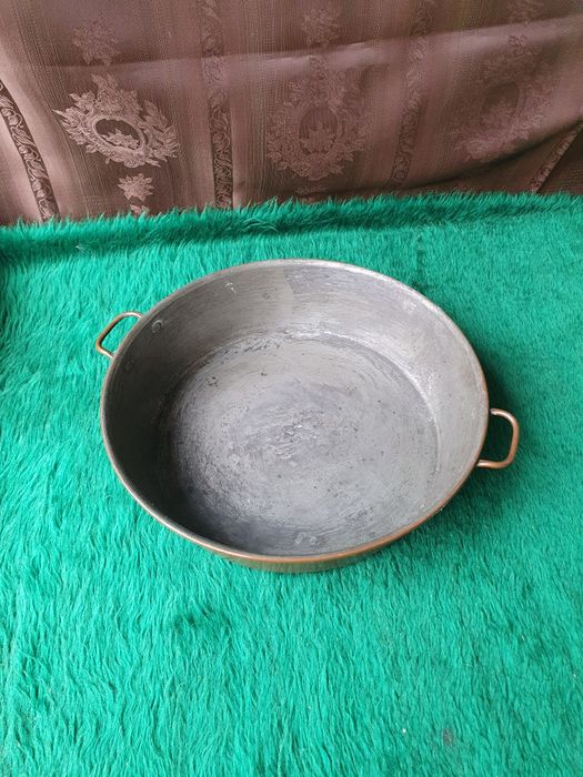 13. Miska miedziana naczynie miedziane