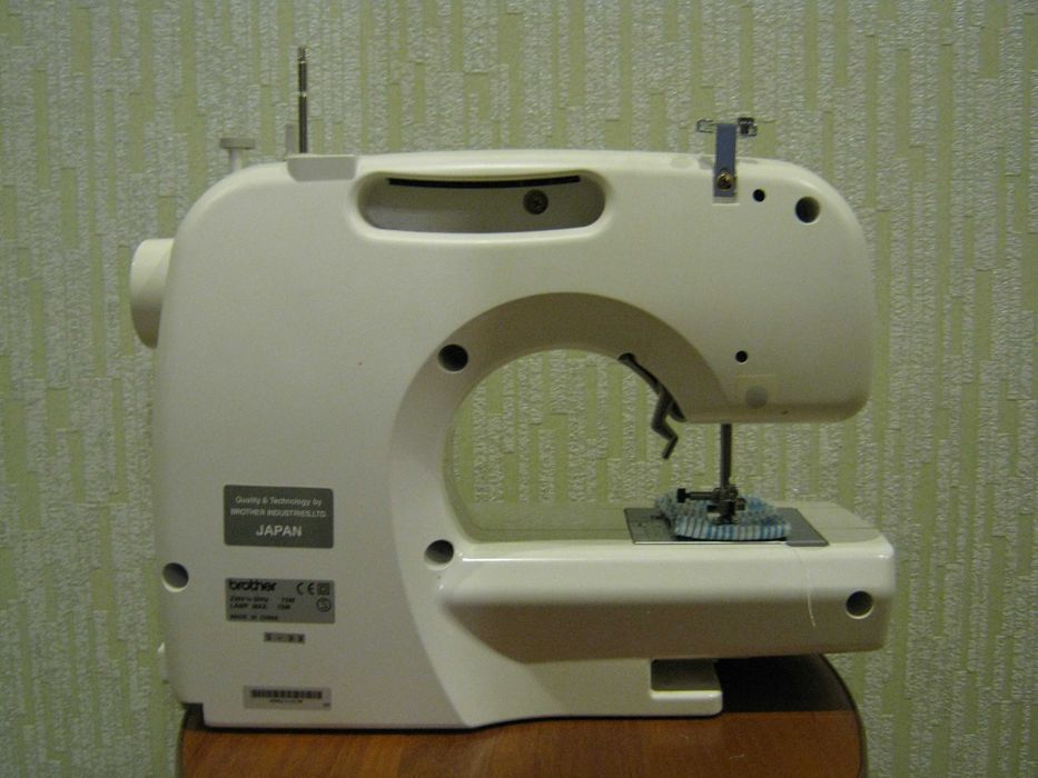 продається швейна машина