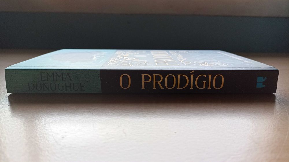 Livro "O Prodígio" de  Emma Donoghue