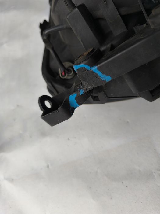 Lampa prawa przednia subaru forester sg lift