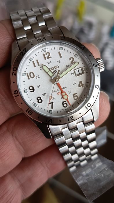 Seiko GMT Ssk059k1 (39,5 mm)