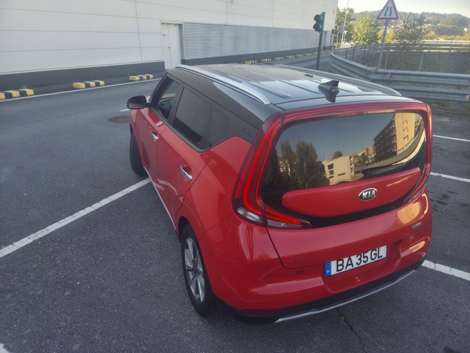 Kia e-Soul 64KWh 204cv