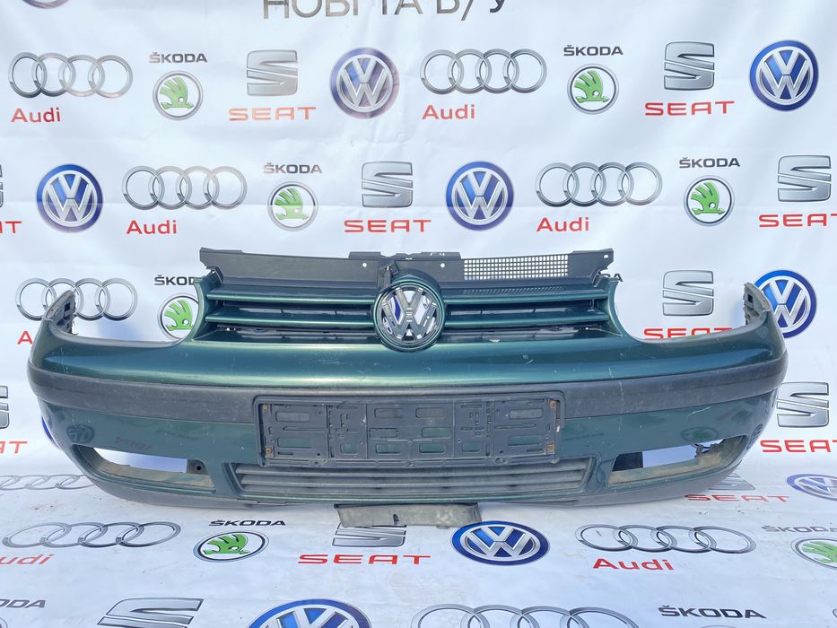 Бампер передній Volkswagen Golf 4 Гольф 4 Бора