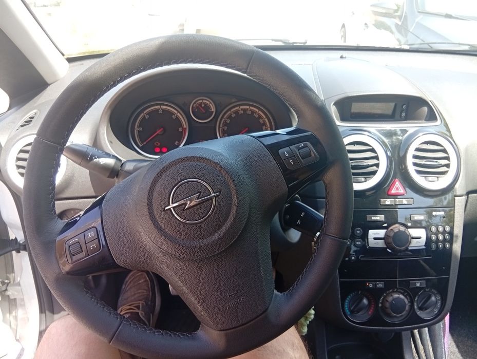 Opel Corsa D Black edition 1.3diesel