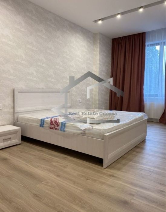 Срочно сдам квартиру в ЖК "Граф", ул. Азарова 8. Центр города