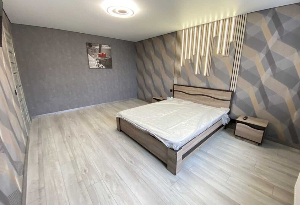 1 квартира вул.Запорізька Є ліжко та диван Новобудова