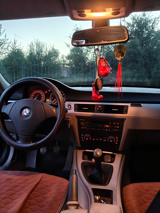 BMW 318i 2.0 2006 Сарата
