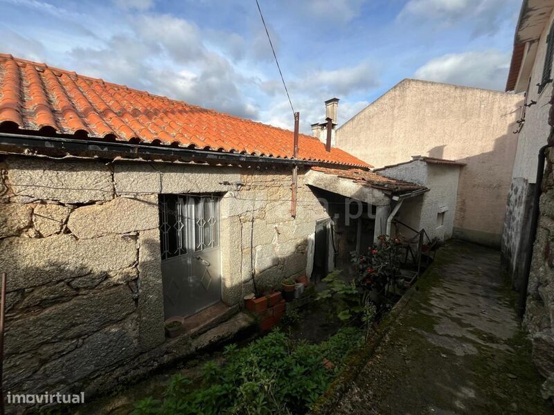 Moradia T2 / Gouveia, Cativelos