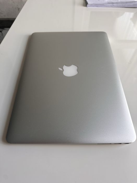 MacBook Air 13" (2017) / i5 / 8 GB / 128 gb Задовільний стан