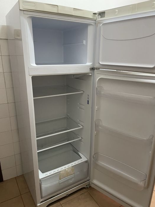 Frigorifico combinado Indesit